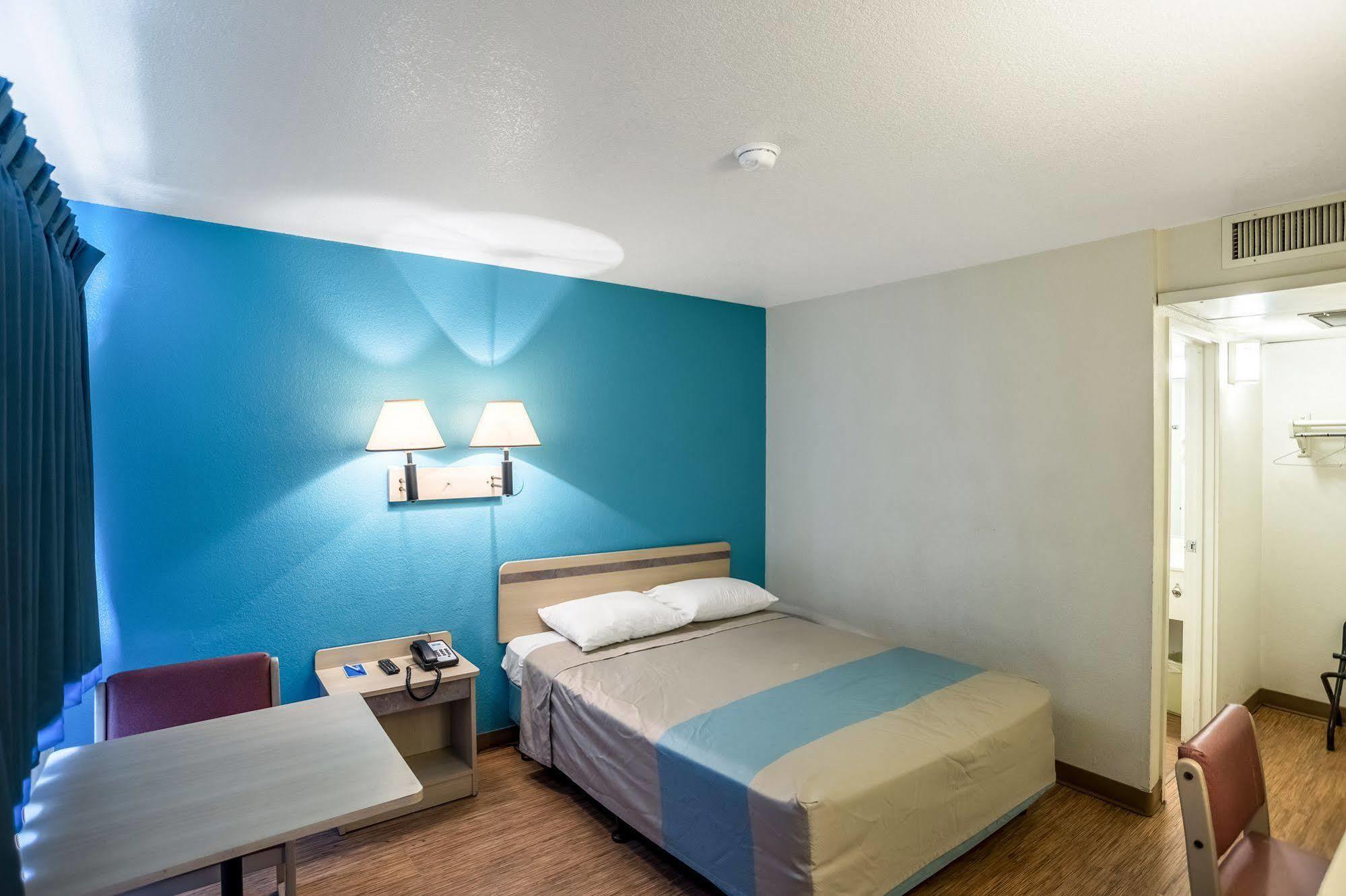 Oyo Hotel Willcox Buitenkant foto