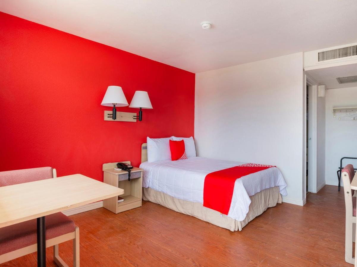 Oyo Hotel Willcox Buitenkant foto
